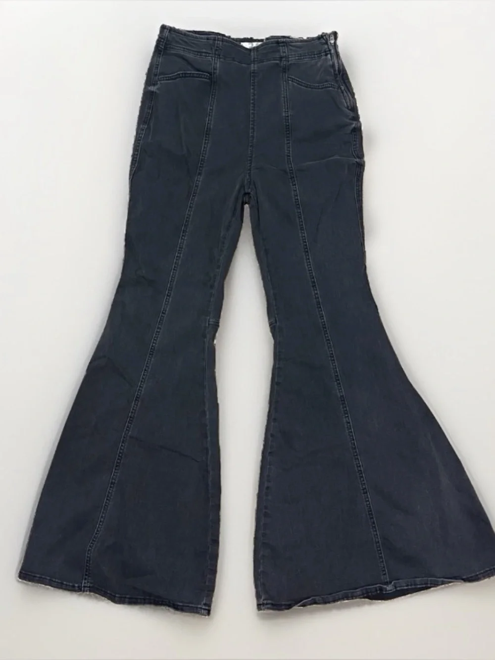 We The Free distressed black denim bell bottom jeans size 30